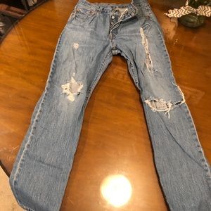 Women’s boyfriend high rise button fly Levi’s 501